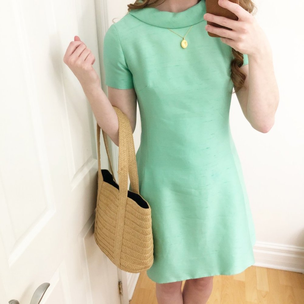 Vintage Mod Minty Green Mini Shift Dress 50s / 60s - Picture 1 of 7